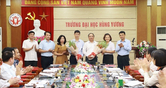 Trường Đại học Hùng Vương triển khai quyết định của UBND tỉnh Phú Thọ về công tác cán bộ