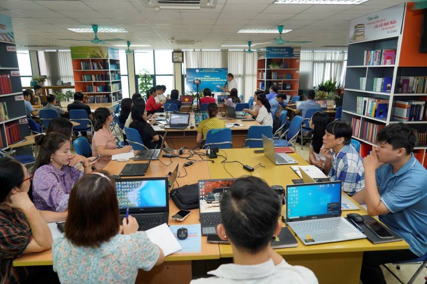 Trường Cao Đẳng Y Dược Phú Thọ phối hợp với Viện Nghiên Cứu Khoa Học & Ứng Dụng – Trường ĐH Sư Phạm Hà Nội 2 tổ chức hội nghị tập huấn “Ứng dụng trí tuệ nhân tạo (AI) trong công tác quản lý và giảng dạy”