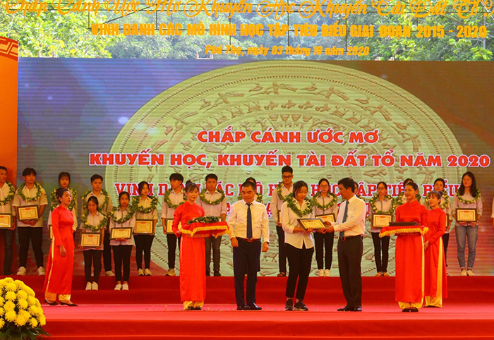 Chắp cánh ước mơ - Vinh danh khuyến học, khuyến tài đất Tổ năm 2020