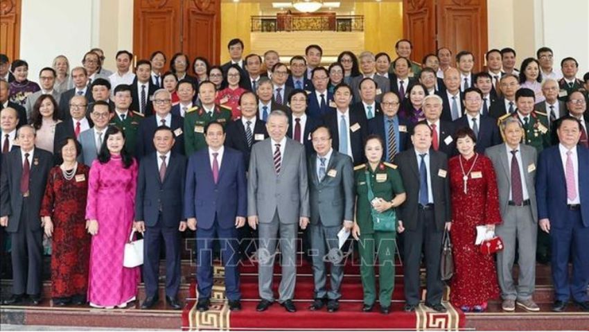 Tổng Bí thư Tô Lâm: Trí thức, nhà khoa học, văn nghệ sĩ là mạch nguồn cho sự trường tồn của đất nước