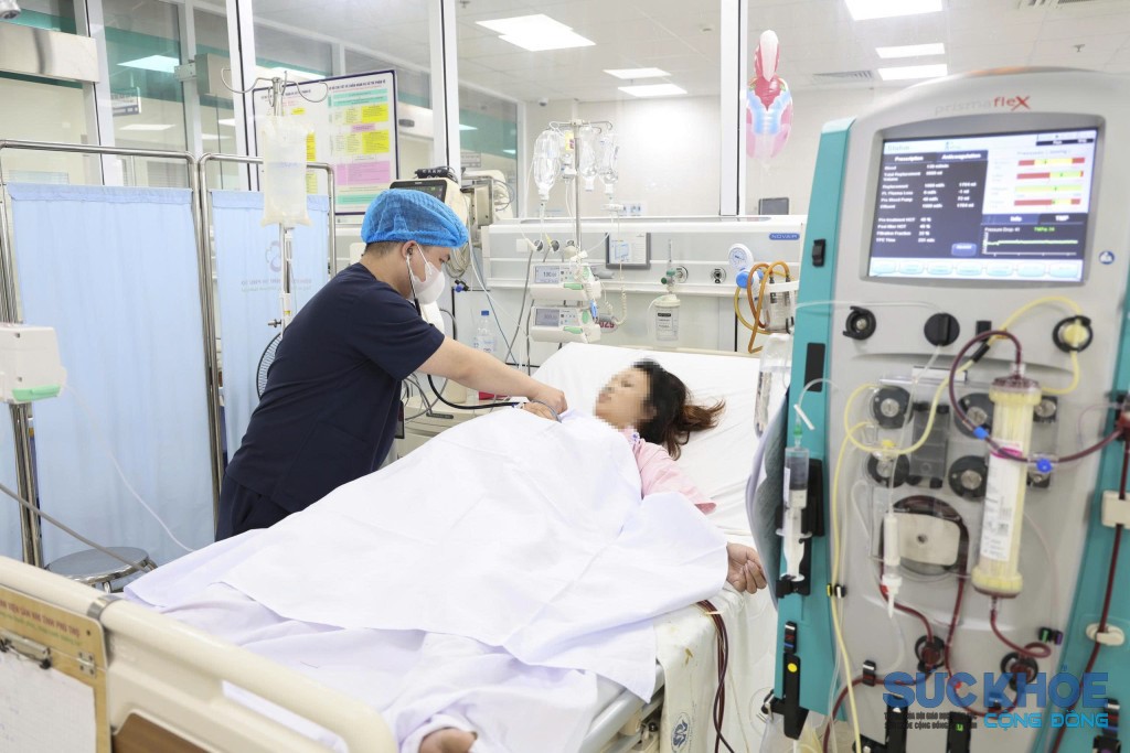 3 giờ chạy đua sinh tử: Nỗ lực giữ trọn hai nhịp tim mẹ và con