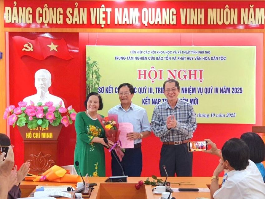 Trung tâm Nghiên cứu Bảo tồn và Phát huy Văn hóa Dân tộc tỉnh Phú Thọ sơ kết công tác Quý III, triển khai nhiệm vụ Quý IV năm 2025
