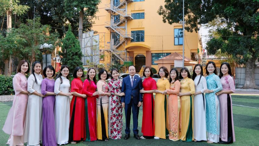 Tôn vinh nữ cán bộ, giảng viên, nhân viên Trường Cao Đẳng Y Dược Phú Thọ