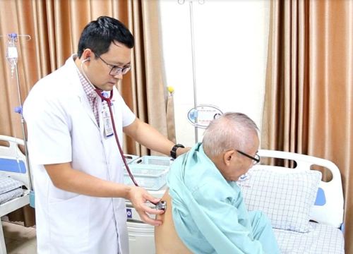 Trung tâm Ung bướu, Bệnh viện Đa khoa tỉnh Phú Thọ: Đón đầu kỷ nguyên miễn dịch mang lại cơ hội cho người bệnh ung thư