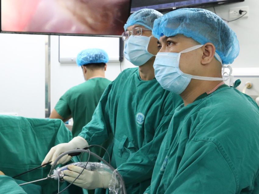 Bị tăng tiết mồ hôi, cô gái từ Sơn La đến Bệnh viện Đa khoa tỉnh Phú Thọ để tìm lại sự tự tin