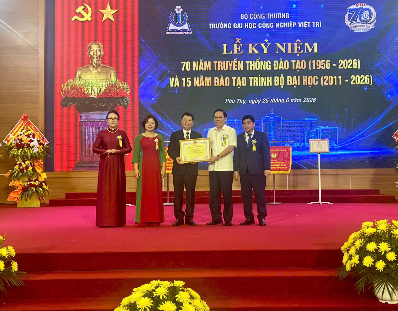 Kỷ niệm 70 năm truyền thống đào tạo Trường Đại học Công nghiệp Việt Trì
